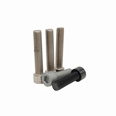 Sekrup Kepala Soket Baja Alloy Sekrup Lapisan Dacromet Untuk Hub Roda Kendaraan Off Road yang Dimodifikasi