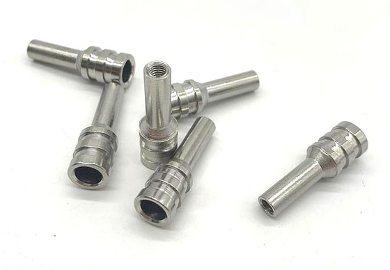 Bagian Mesin Bubut CNC Berlapis Emas, 316 Poros Stainless Steel 6x31.6mm