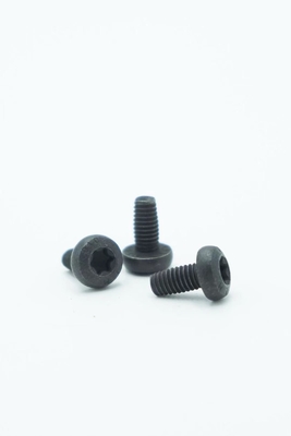 Soket Hexalobular Hitam Pan Kepala Sekrup SS302 Bahan 4.25g Berat