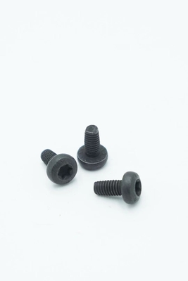 Soket Hexalobular Hitam Pan Kepala Sekrup SS302 Bahan 4.25g Berat